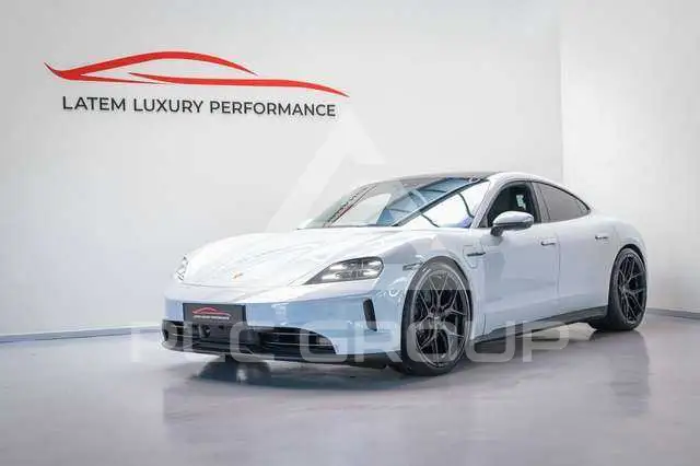 2024 Porsche Taycan