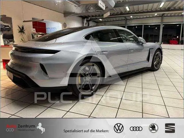 2024 Porsche Taycan