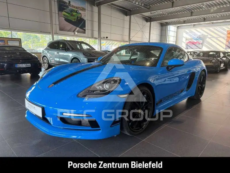 2024 Porsche Cayman