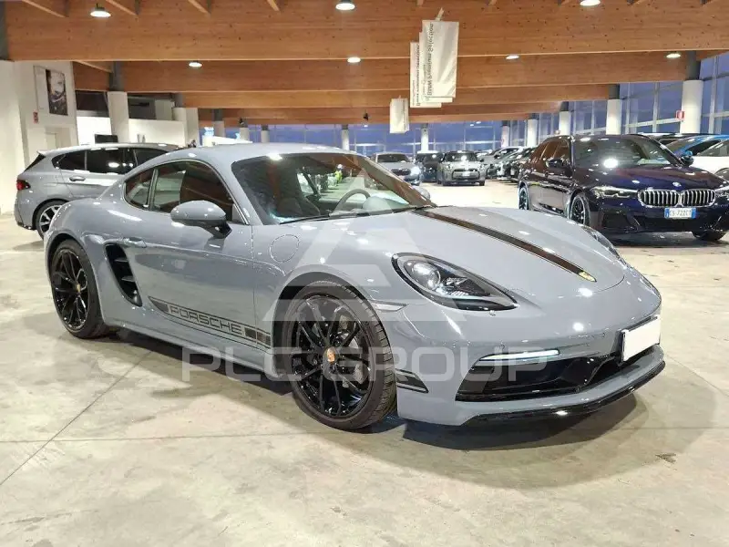 2024 Porsche Cayman