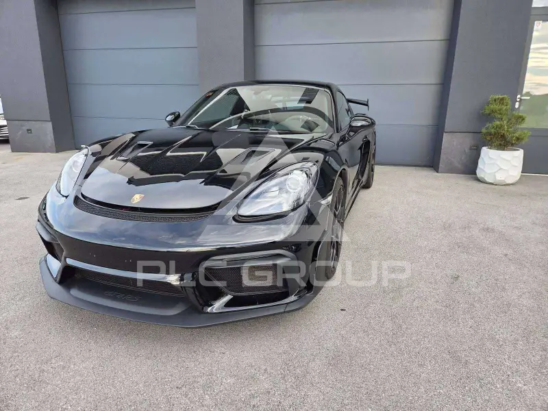 2024 Porsche Cayman