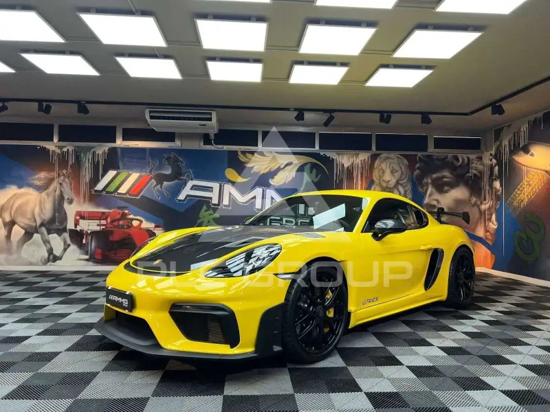 2024 Porsche Cayman
