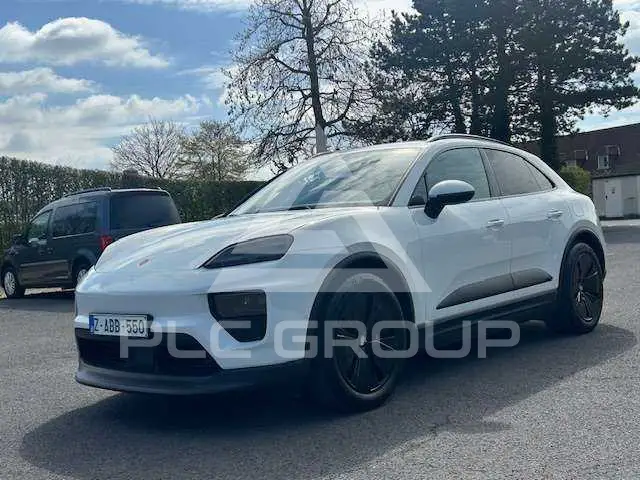 2024 Porsche MACAN