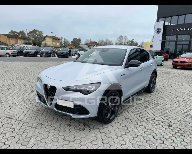 2024 Alfa Romeo Stelvio