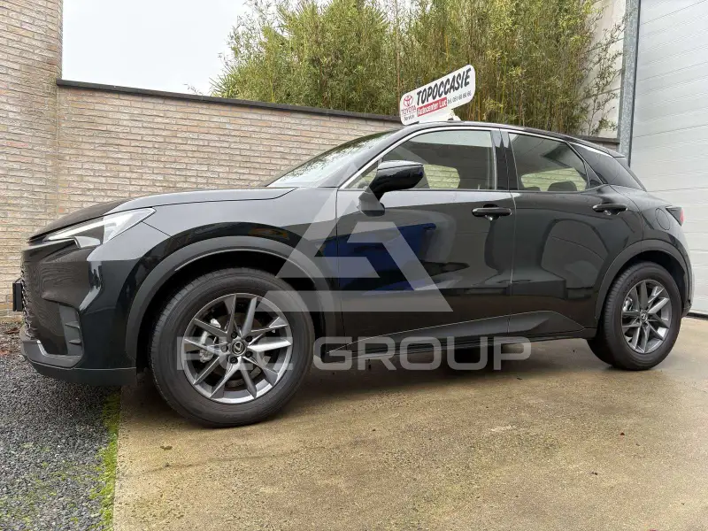 2025 Lexus LBX