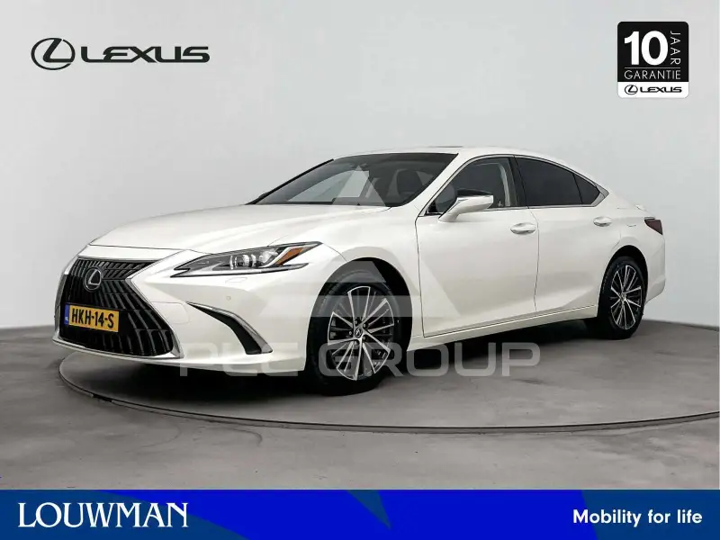 2024 Lexus ES300