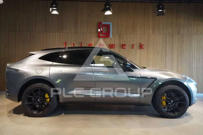 2024 Aston Martin DBX