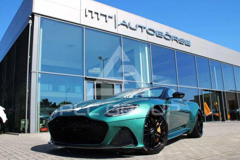 2024 Aston Martin DBS