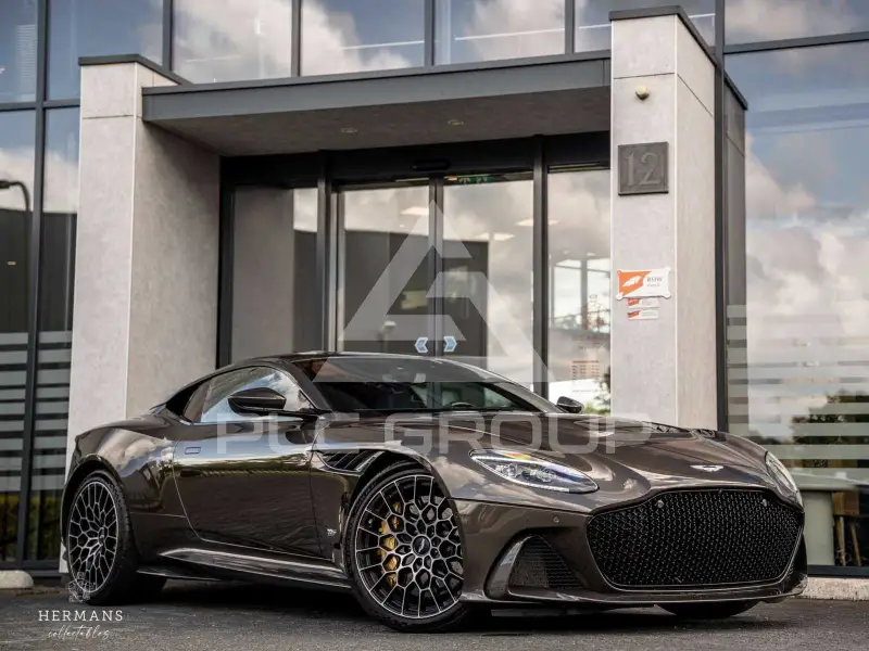 2024 Aston Martin DBS