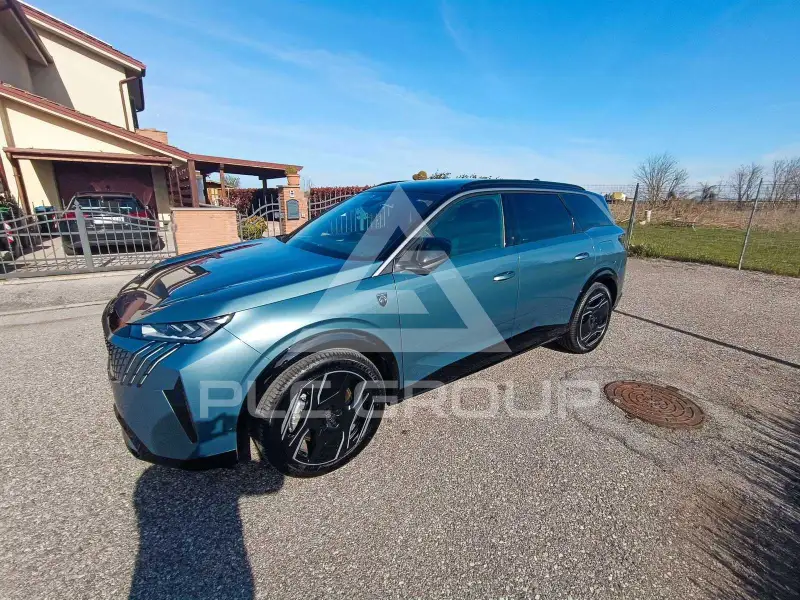 2024 Peugeot 5008