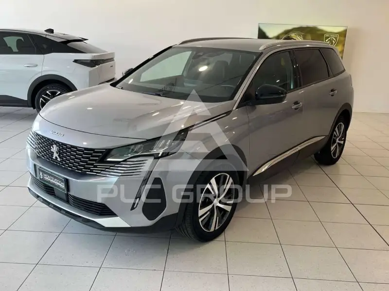2024 Peugeot 5008