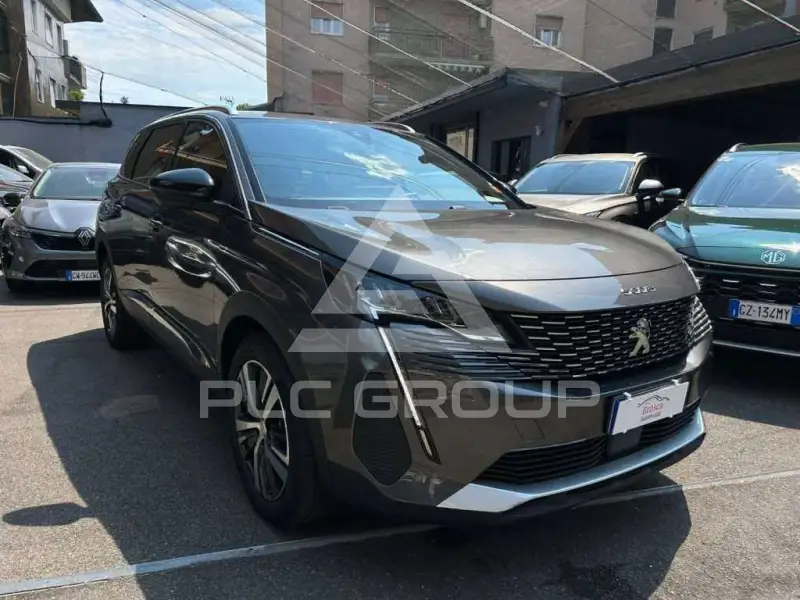 2024 Peugeot 5008