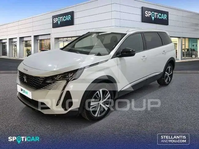 2024 Peugeot 5008