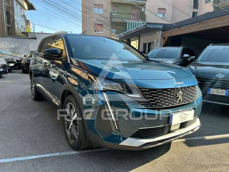 2024 Peugeot 5008
