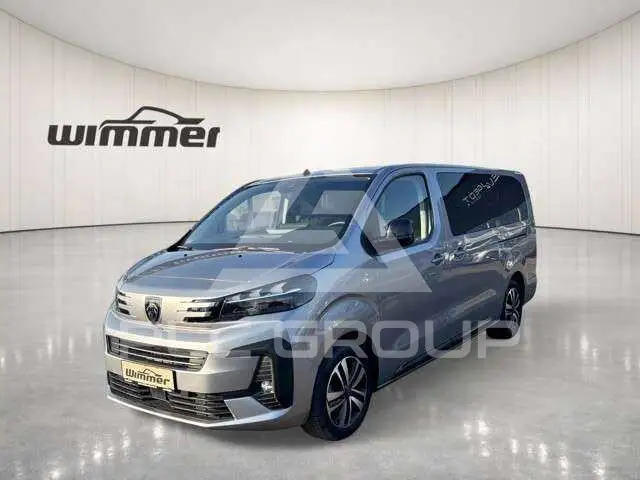 2024 Peugeot Traveller