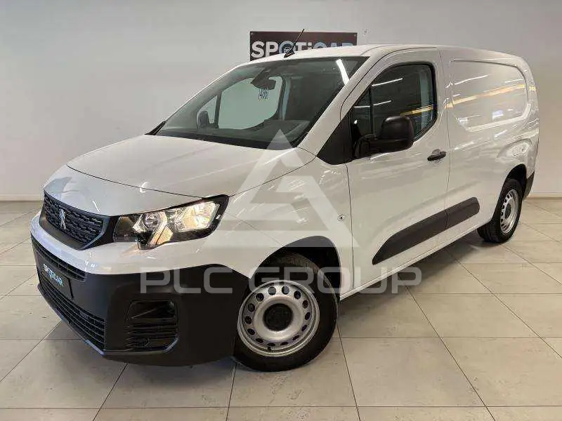 2024 Peugeot Partner