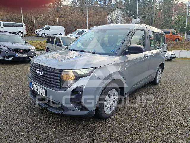 2024 Ford Tourneo
