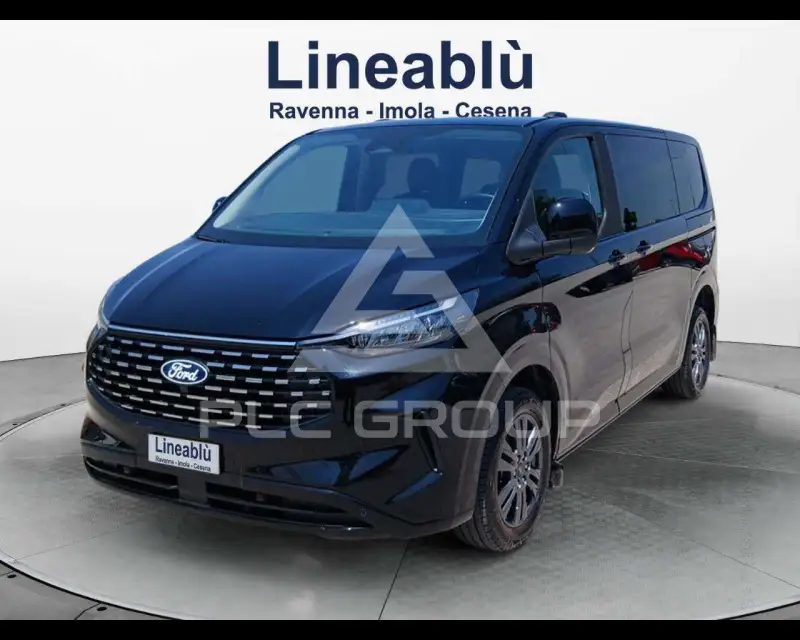 2024 Ford Tourneo