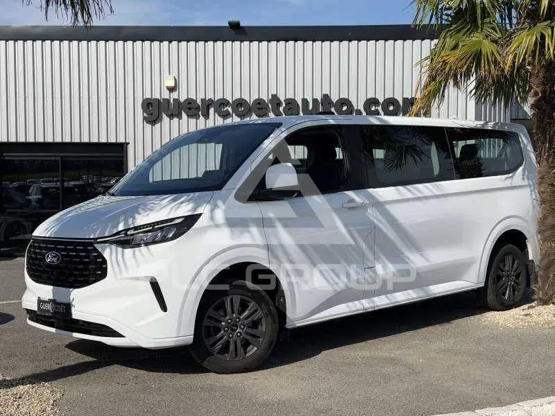 2024 Ford Tourneo