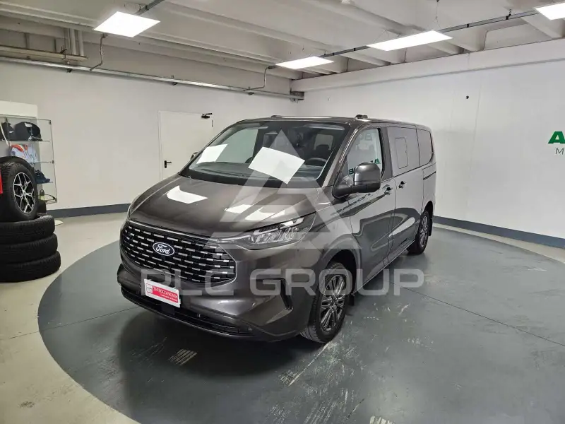 2024 Ford Tourneo
