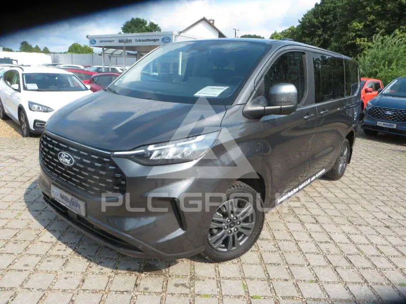 2024 Ford Tourneo