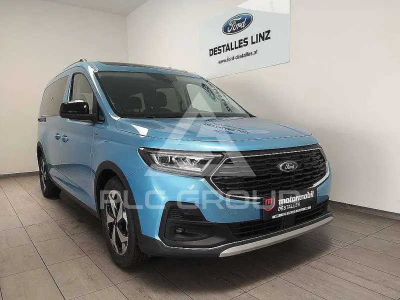 2024 Ford Tourneo