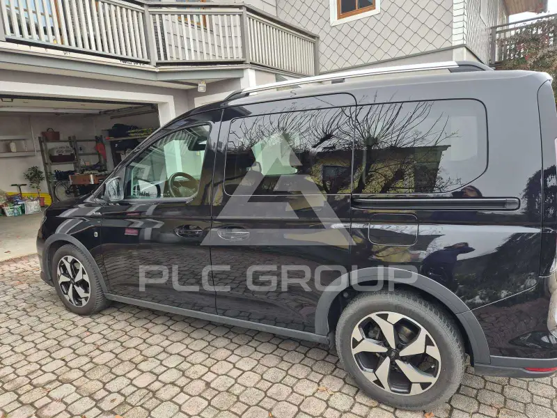 2024 Ford Tourneo