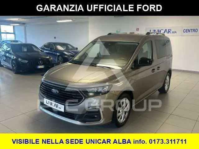 2024 Ford Tourneo