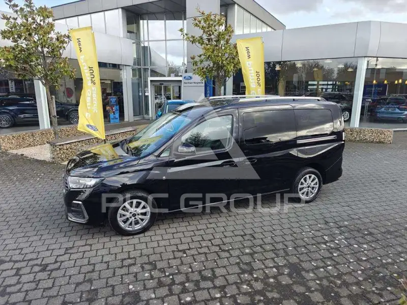 2024 Ford Tourneo
