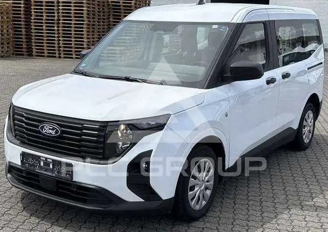 2024 Ford Tourneo