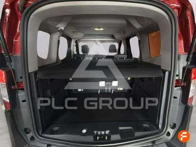 2024 Ford Tourneo