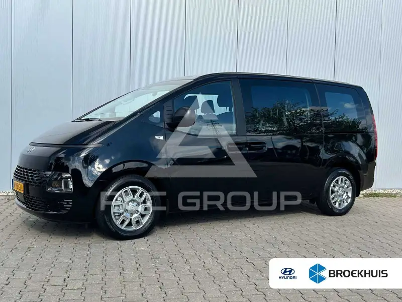 2024 Hyundai Staria