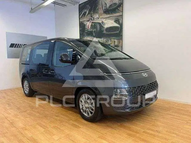 2024 Hyundai Staria