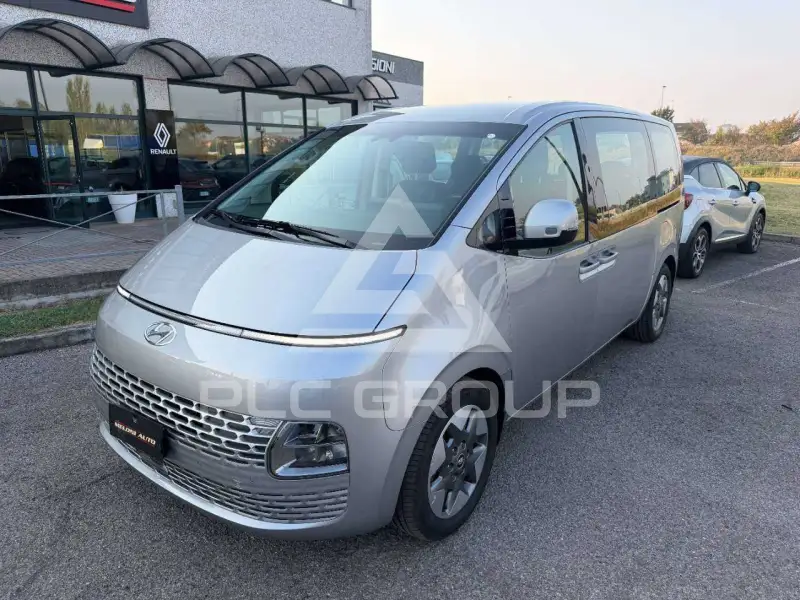 2024 Hyundai Staria