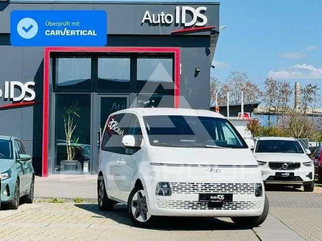 2024 Hyundai Staria