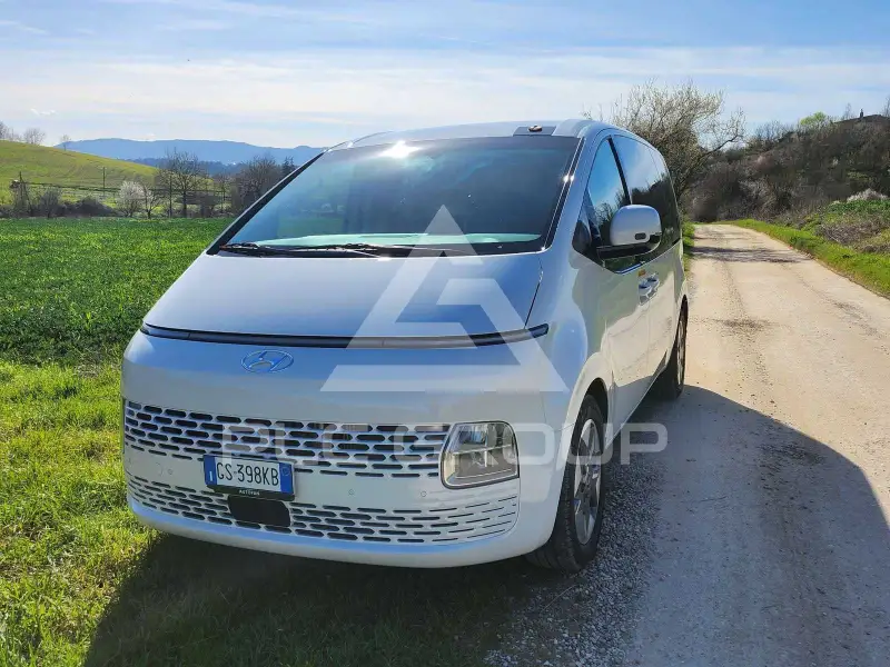 2024 Hyundai Staria