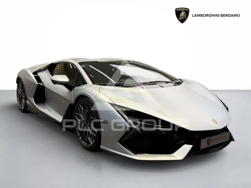 2024 Lamborghini Revuelto
