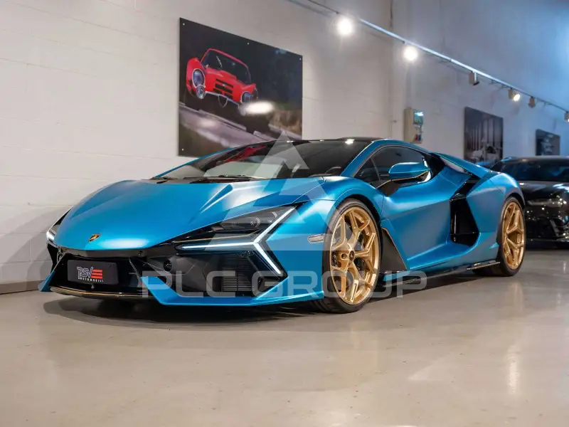 2024 Lamborghini Revuelto