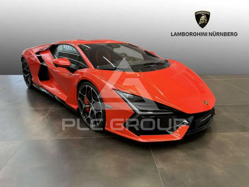 2024 Lamborghini Revuelto