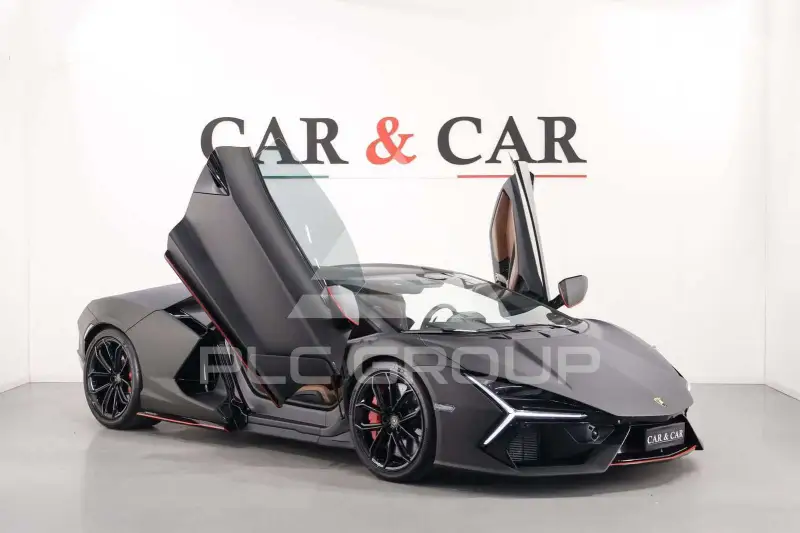 2024 Lamborghini Revuelto