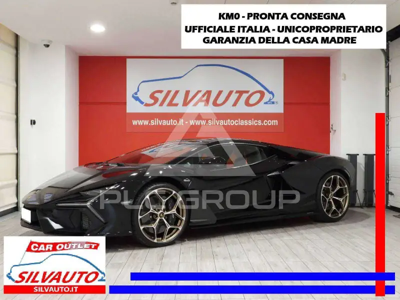 2024 Lamborghini Revuelto