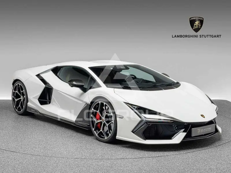 2024 Lamborghini Revuelto