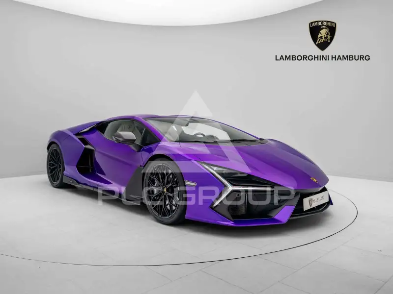 2024 Lamborghini Revuelto