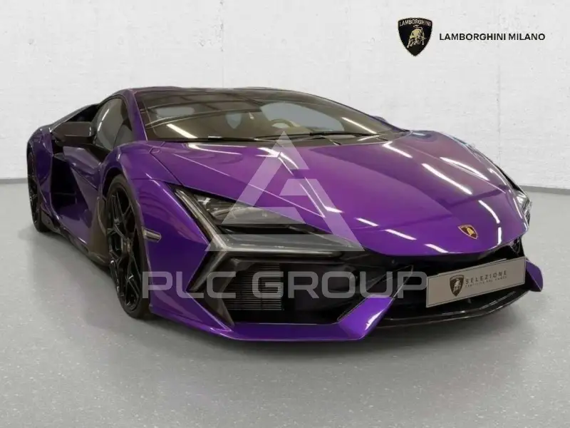 2024 Lamborghini Revuelto