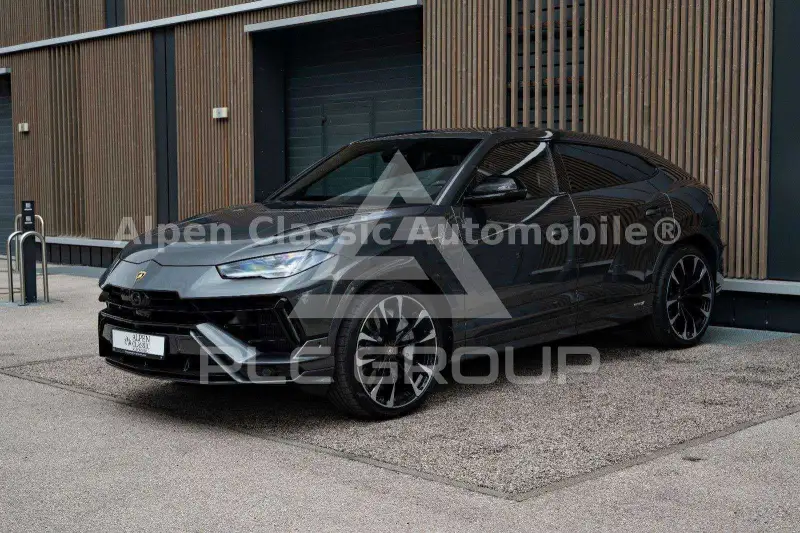2024 Lamborghini Urus