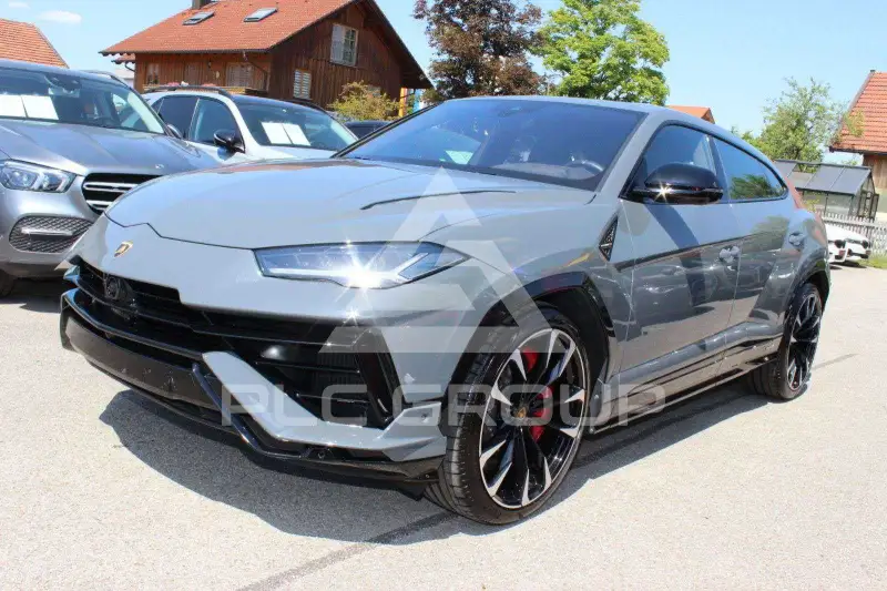 2024 Lamborghini Urus