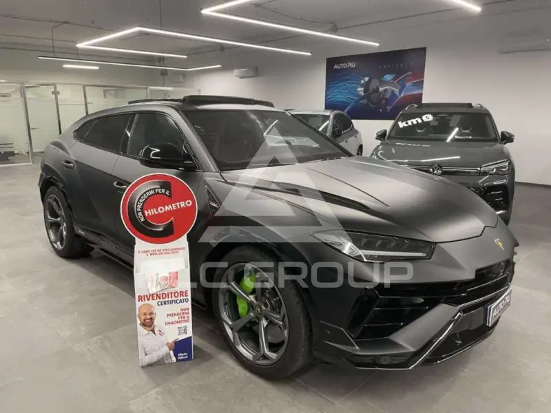 2024 Lamborghini Urus
