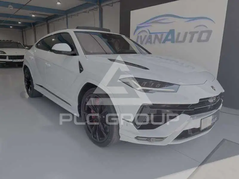 2024 Lamborghini Urus