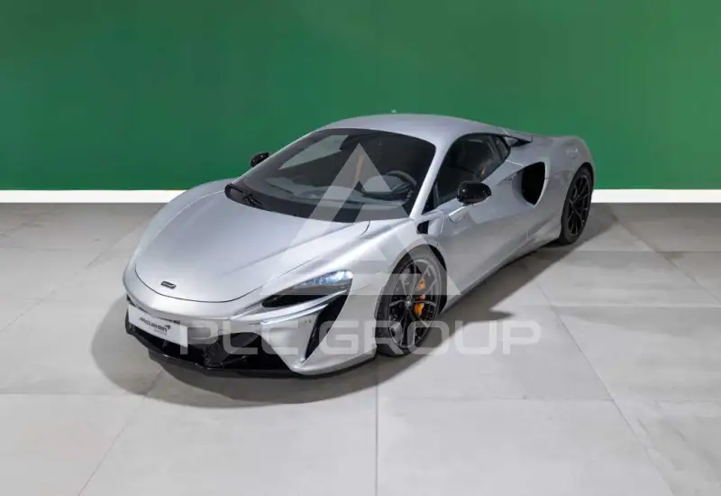 2024 McLaren ARTURA