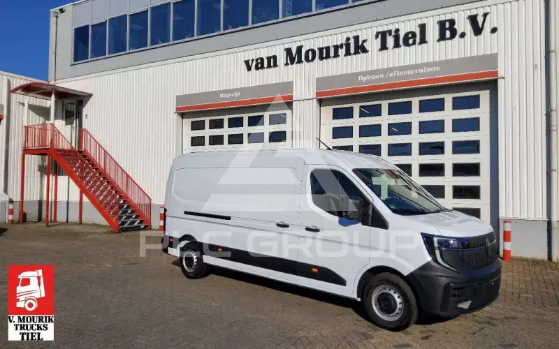 2024 Renault Master
